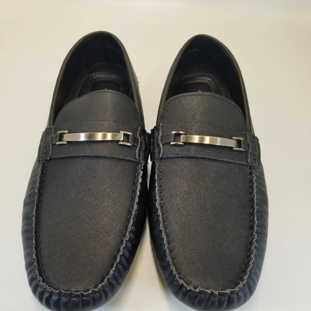 Tahari Dame Mens Size 13 Black PU Upper Rubber Sole Loafer Moc Toe Slip On